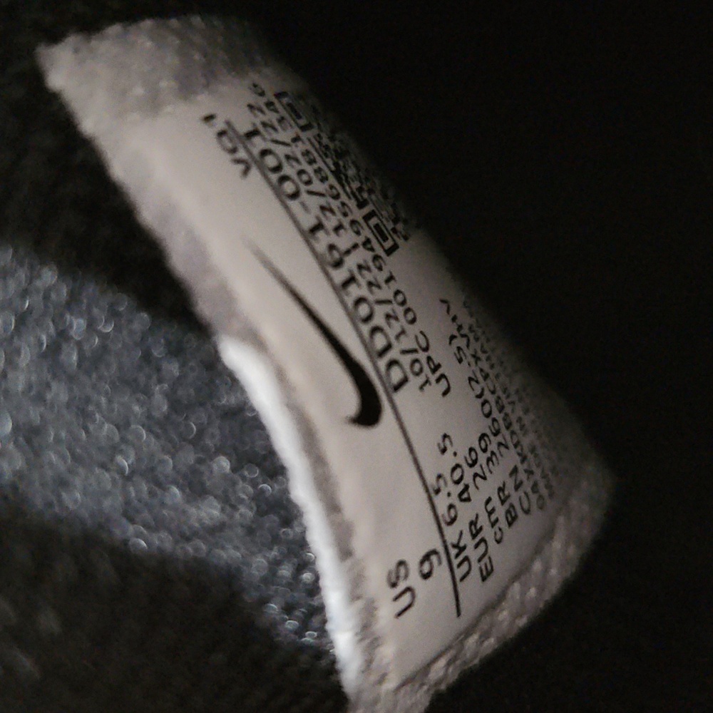 Nike Court Legacy Mid Women's Black and White High-Tops Size 9 - Picture 8 of 10
